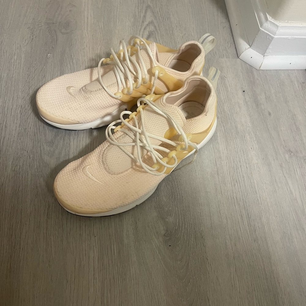 Nike Prestos